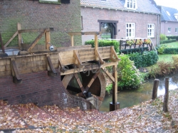 vernieuwde en verlengde watergoot